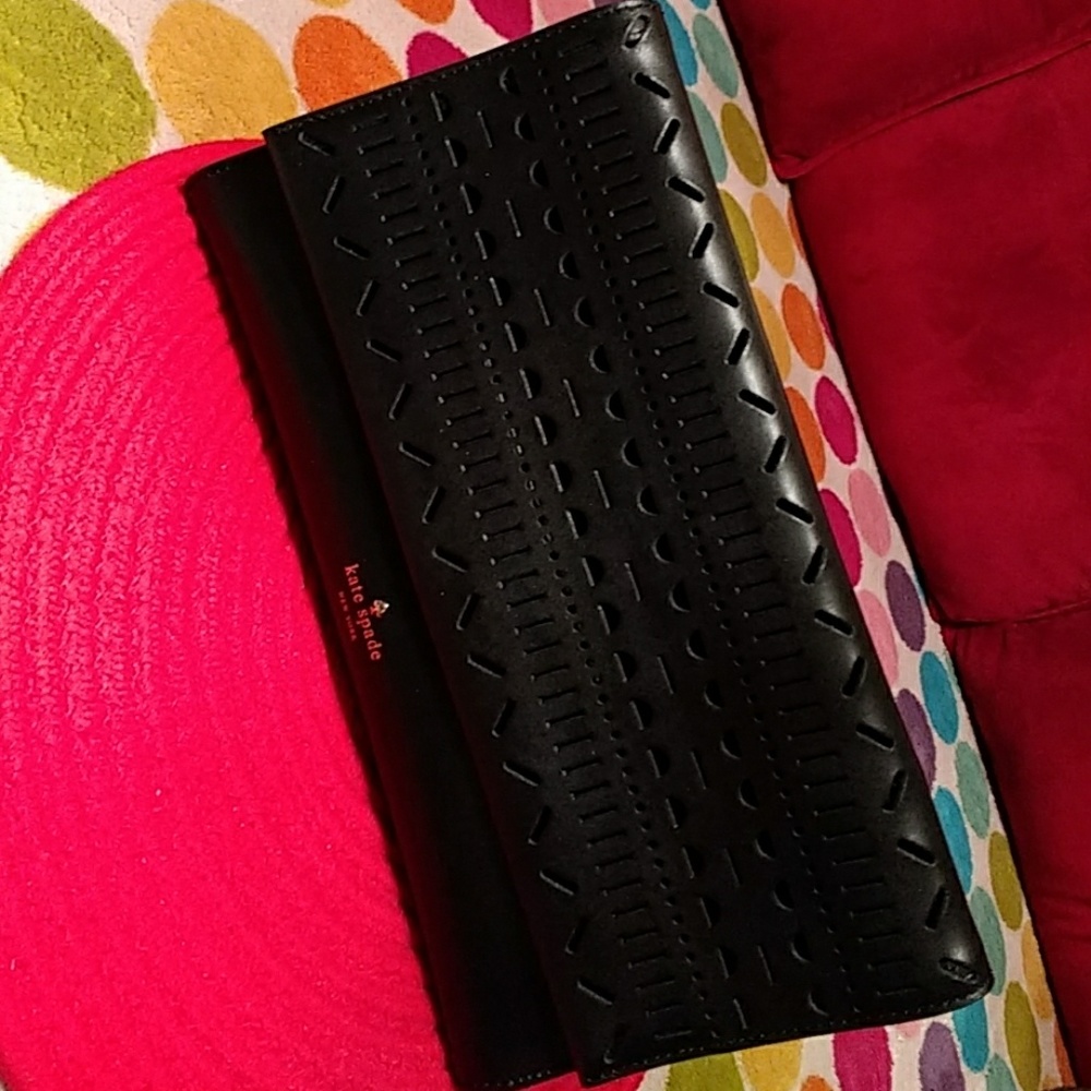 Authentic NWOT Kate Spade blk thick leather clu